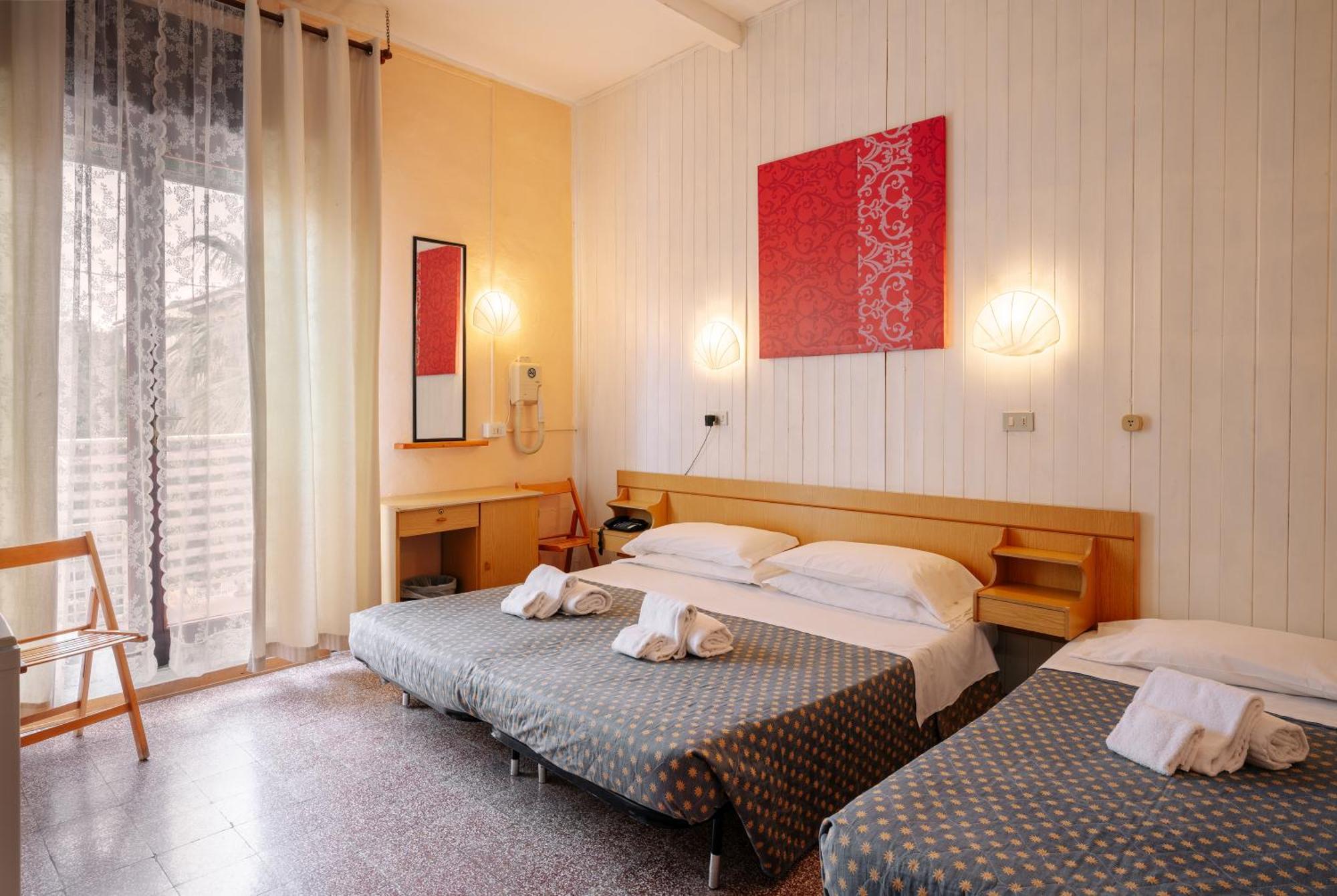 Hotel Aurora 마리나디세시나 외부 사진